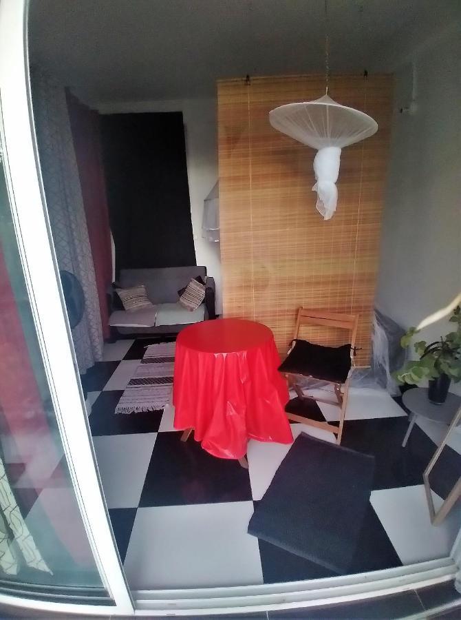 Chambre avec cuisine, SDB&WC semi-privatifs Les Abymes Extérieur photo